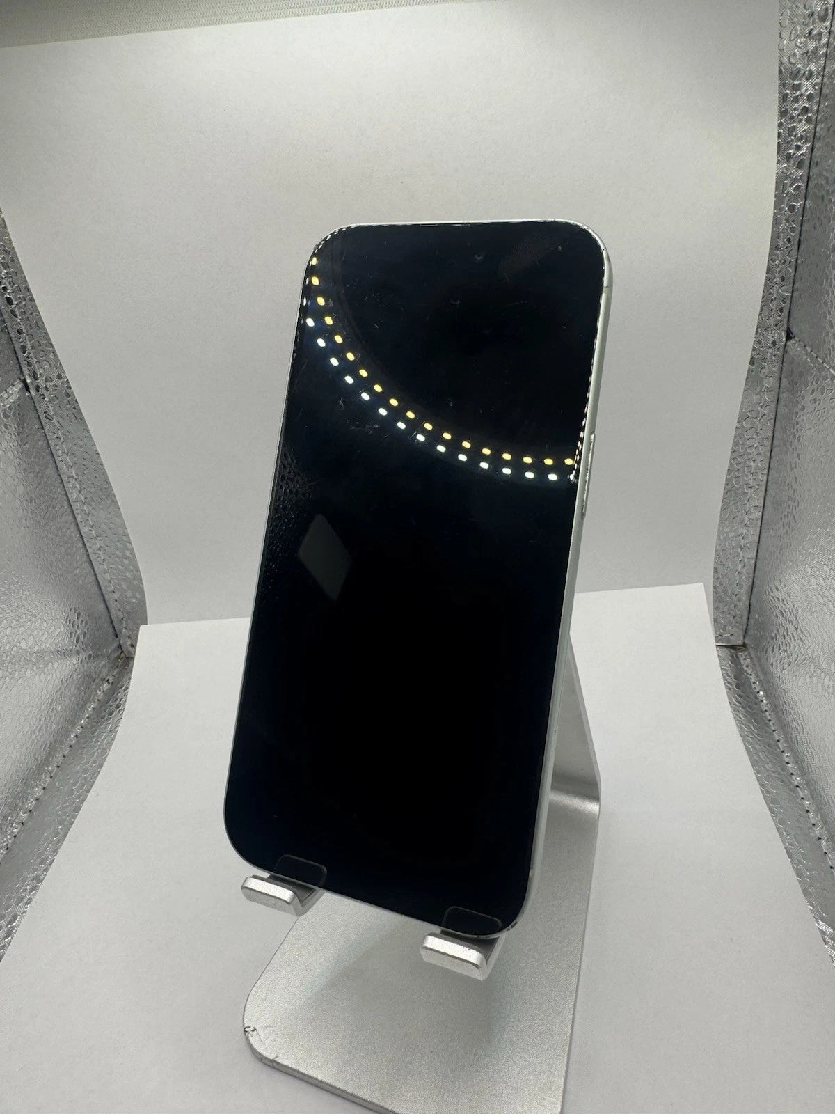 New Original iphone 15 128/256GB 6.1-inch super retina XDR display A16 bionic chip Dual ESIM 4800 million pixels main camera