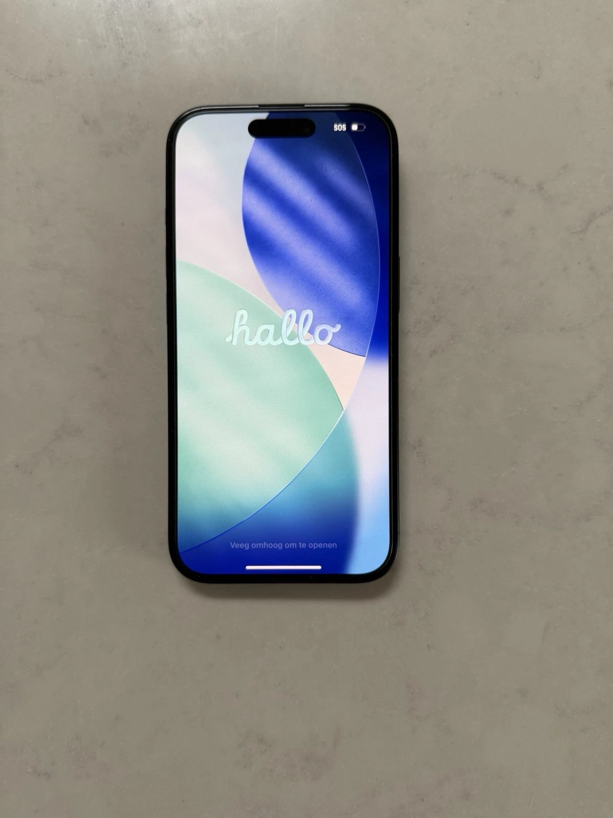 Apple iPhone 16 (eSIM uniquement), 128 Go deverouiller